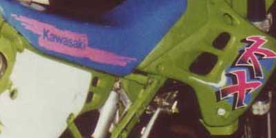YAMAHA YZF-R1（’９９）