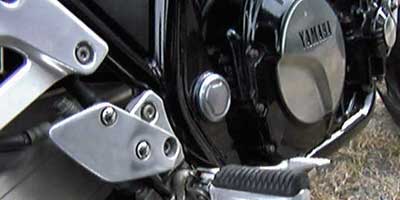 YAMAHA YZF-R1（’９９）