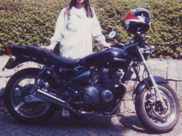 KAWASAKI ZEPHYR400