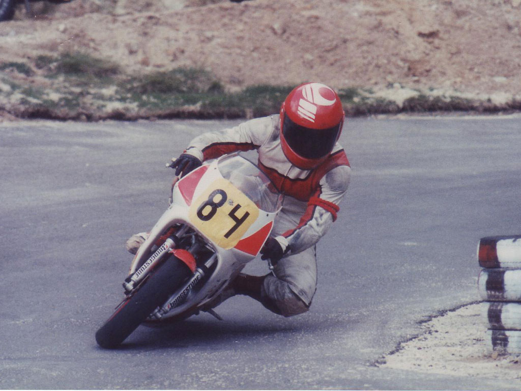 YAMAHA YSR80(ストロボカラー)