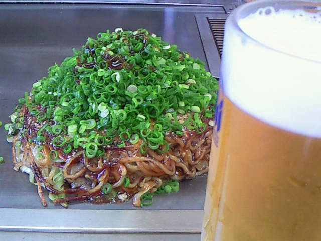 お好み焼きと生ビール