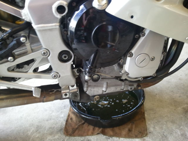 YAMAHA YZF-R1(’99)